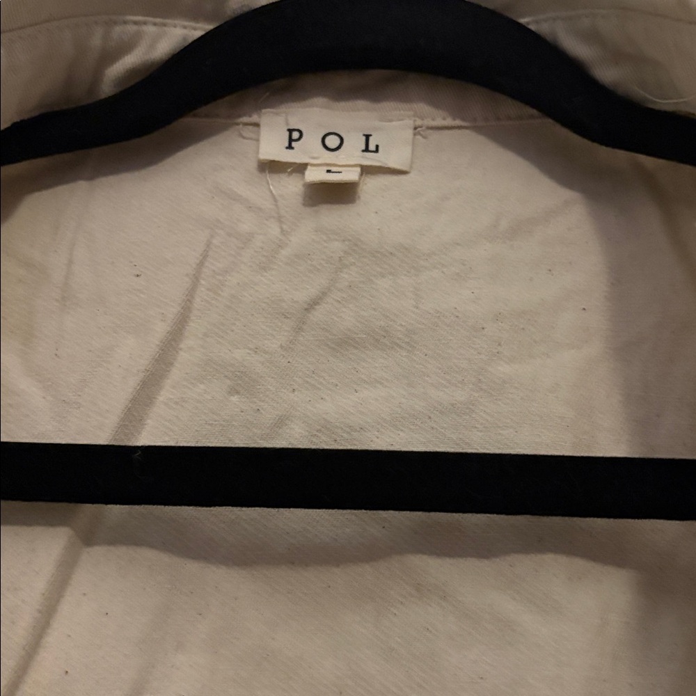 POL Cream and Floral Button-Up with Pearl Accents - Picture 5 of 9